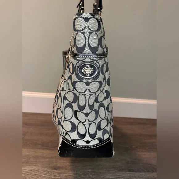 Coach Signature Black and Gray Tote - Picture 4 of 16